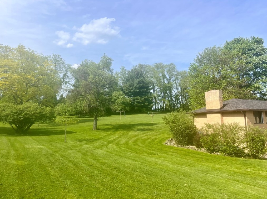 6112 Crestmont Dr, Butler PA 16002-0430 exterior