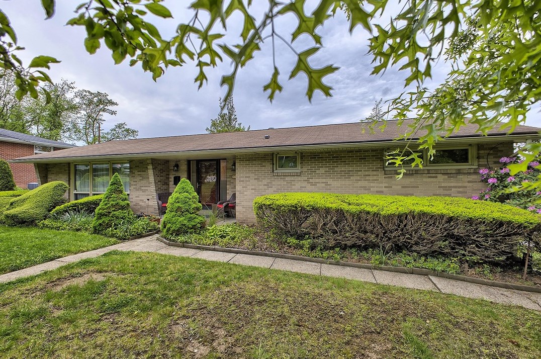 701 Pennsylvania Blvd, Jeannette, PA 15644