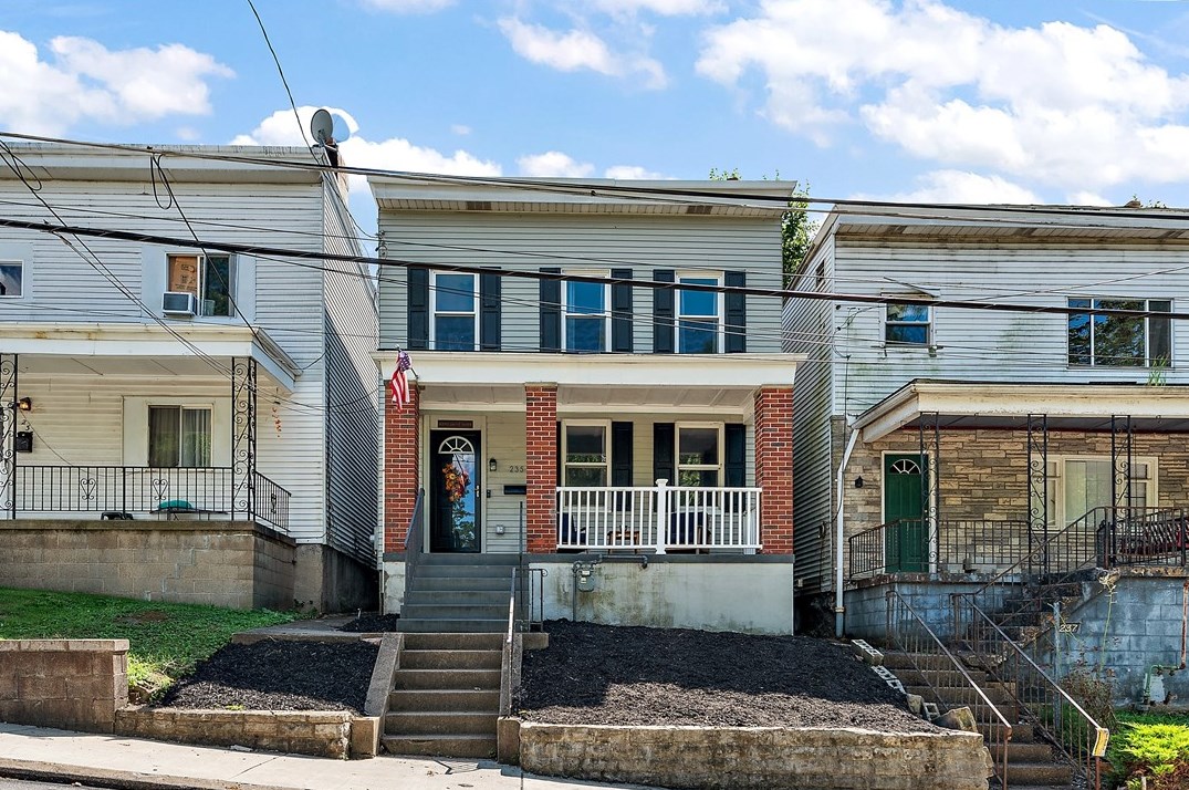 235 Cairo St, Pittsburgh, PA 15211-1809