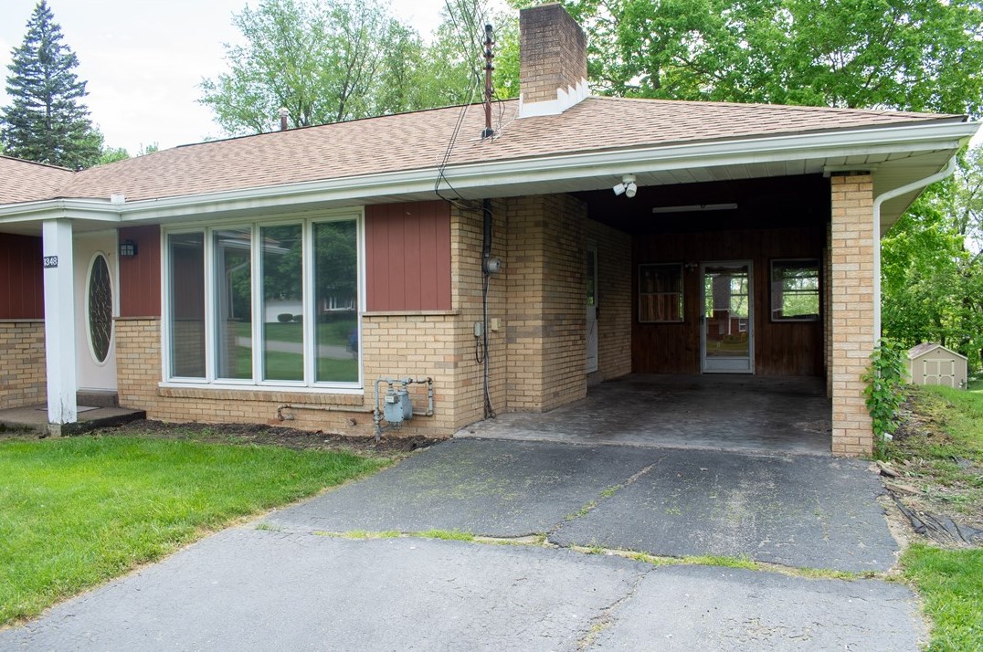 1348 Bechtel St, Monaca PA 15061-1112 exterior