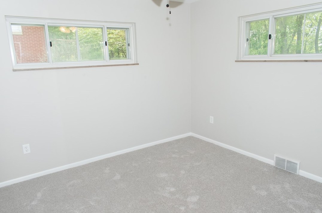 1348 Bechtel St, Monaca PA 15061-1112 exterior