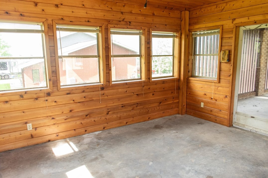 1348 Bechtel St, Monaca PA 15061-1112 exterior