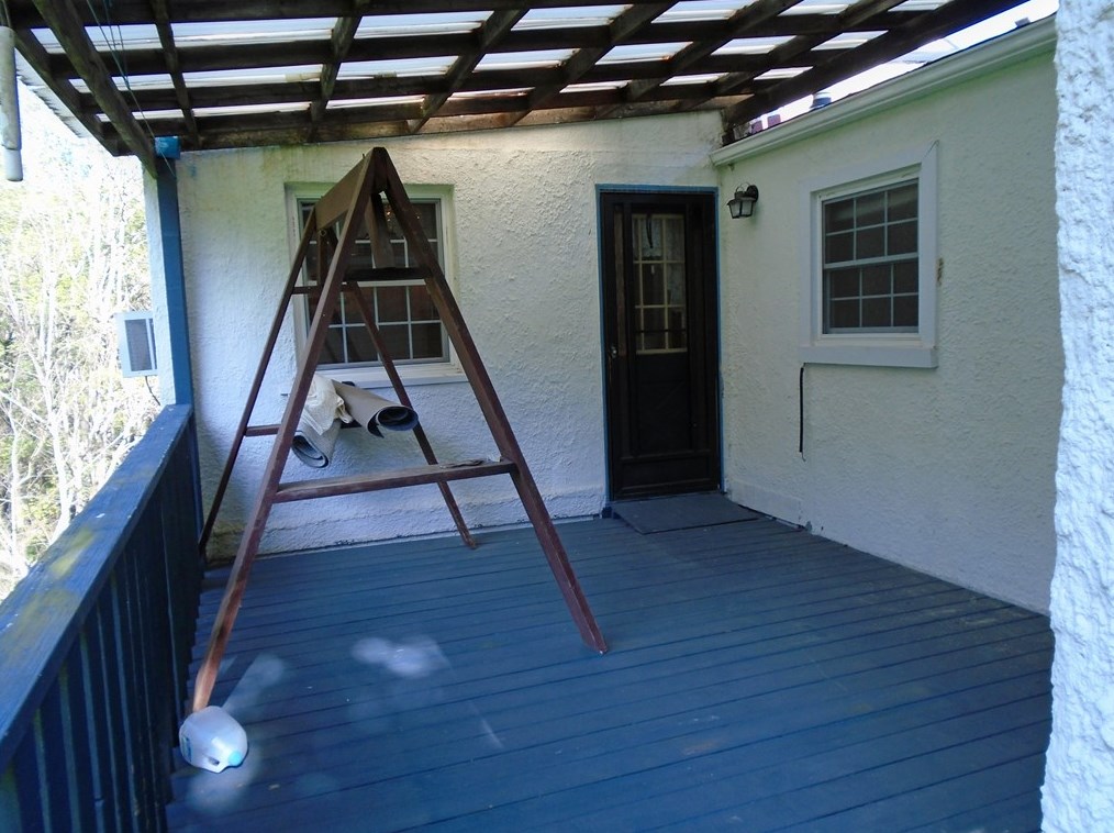 452 Smiths Ferry Rd, Midland, PA 15059