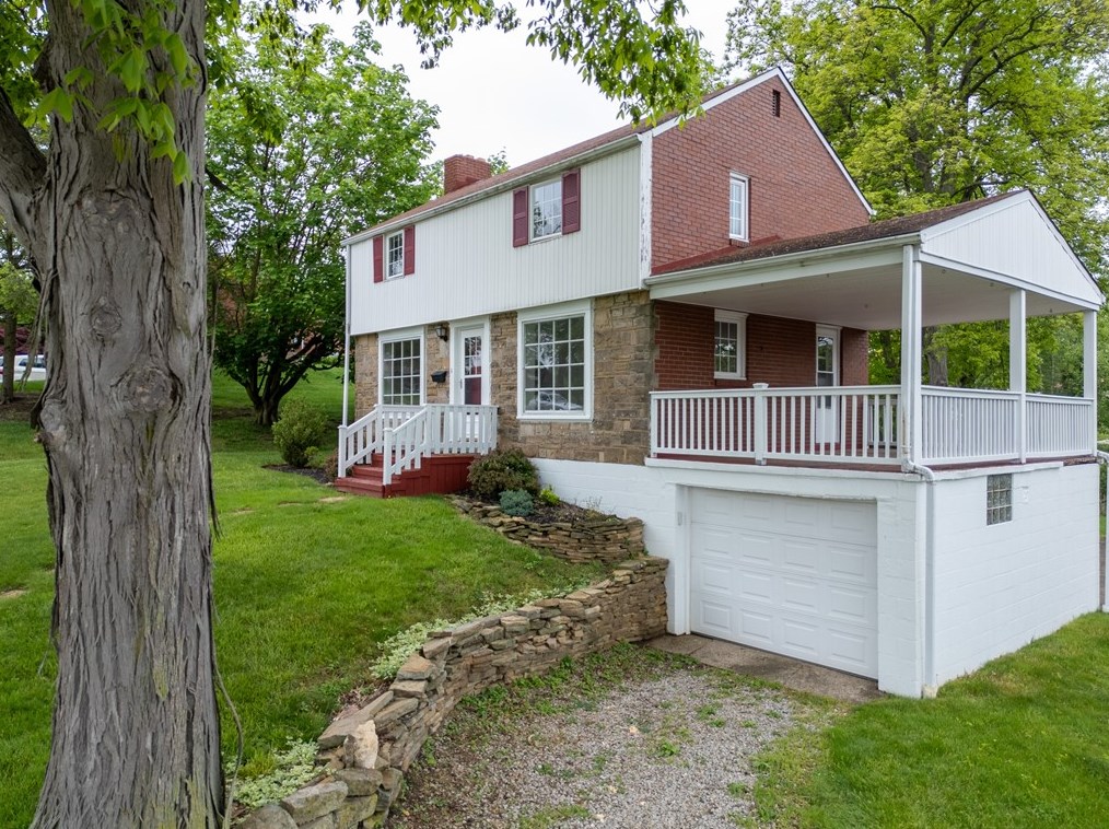 5115 Daube Dr, Pittsburgh, PA 15236-1611