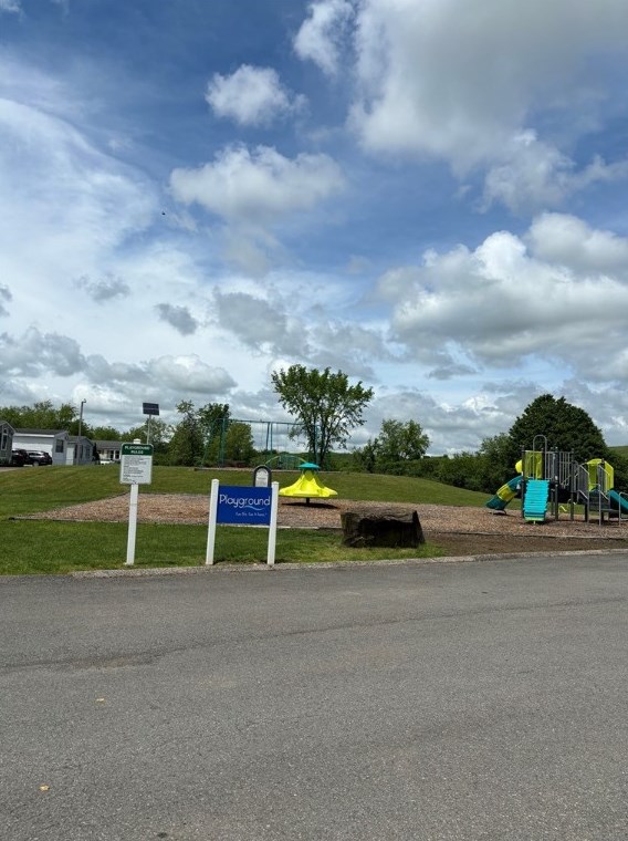 147 Castle Rd, Washington PA 15301-6008 exterior