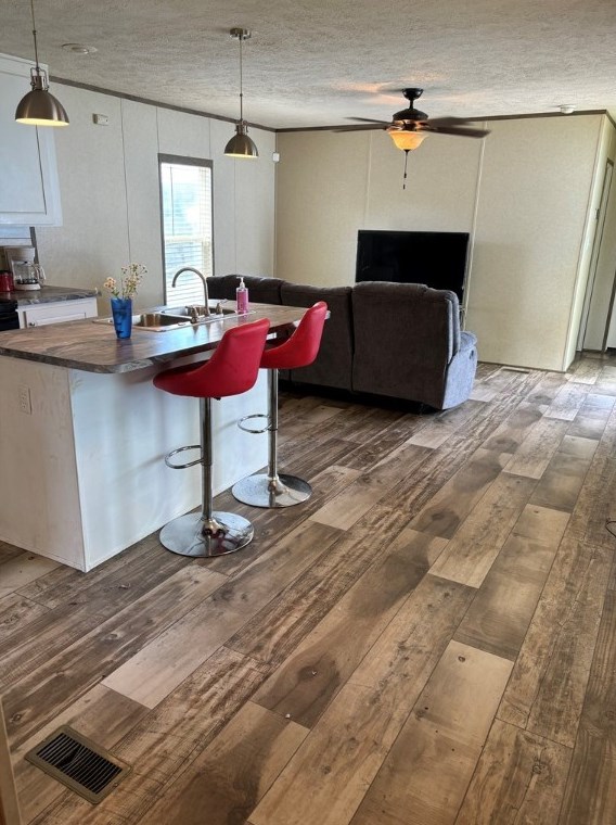 147 Castle Rd, Washington PA 15301-6008 exterior