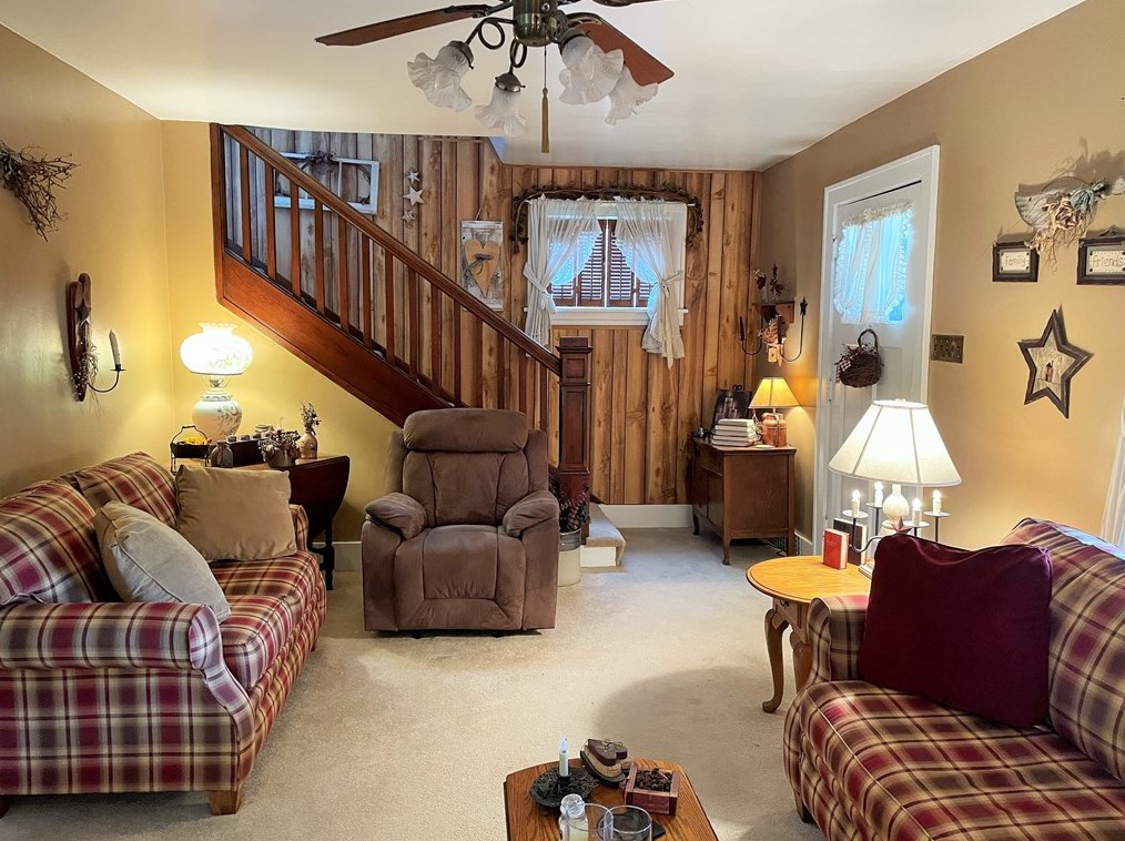 804 Hiland Ave, Moon Twp, PA 15108-1707