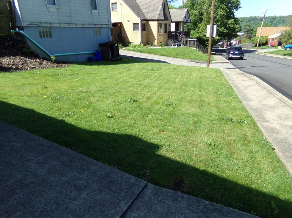 1523 Ridge Ave, New Kensington, PA 15068