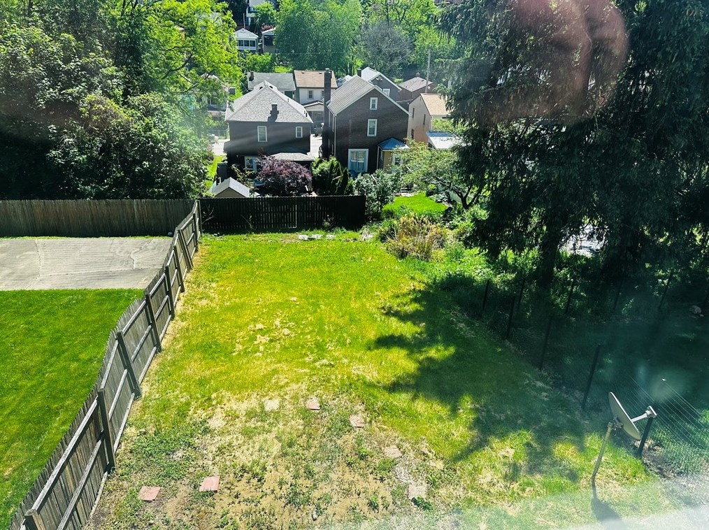 2451 Glenarm Ave, Pittsburgh, PA 15226-1636