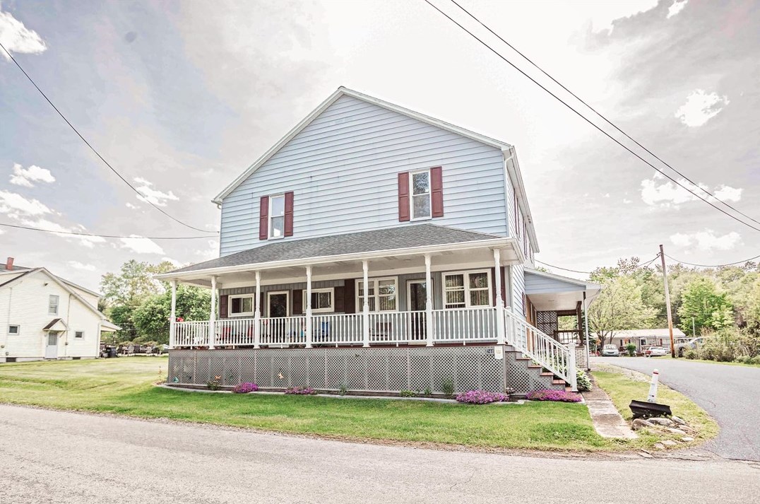 748 Old Indiana Rd, Josephine, PA 15750-2025