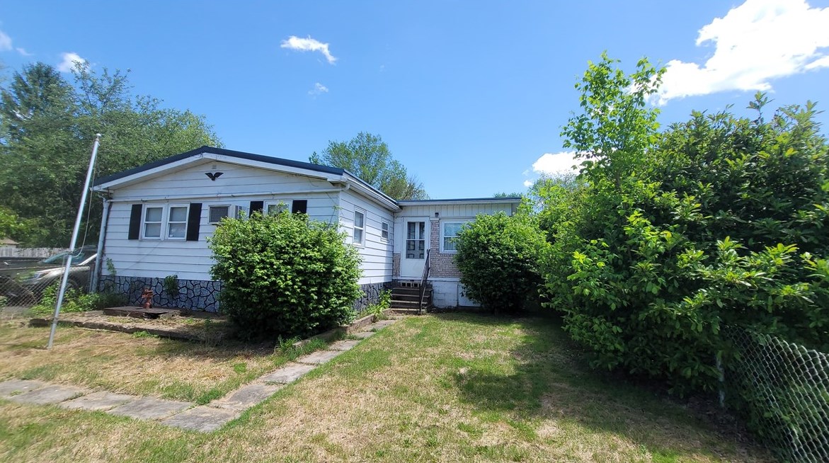 225 Lowber Rd, Fayette City, PA 15438