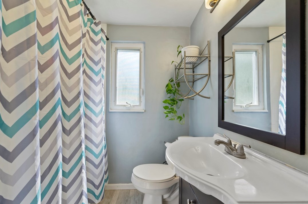 331 Gdn Rd, Pittsburgh PA 15227-3105 exterior