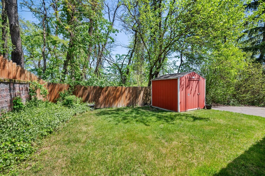 130 General Braddock Dr, Rankin PA 15104-2703 exterior