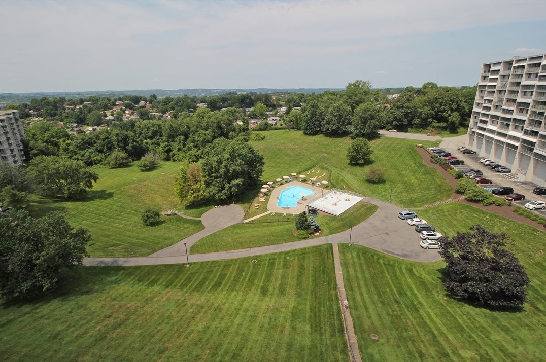 1150 Bower Hill Rd #514b, Pittsburgh, PA 15243