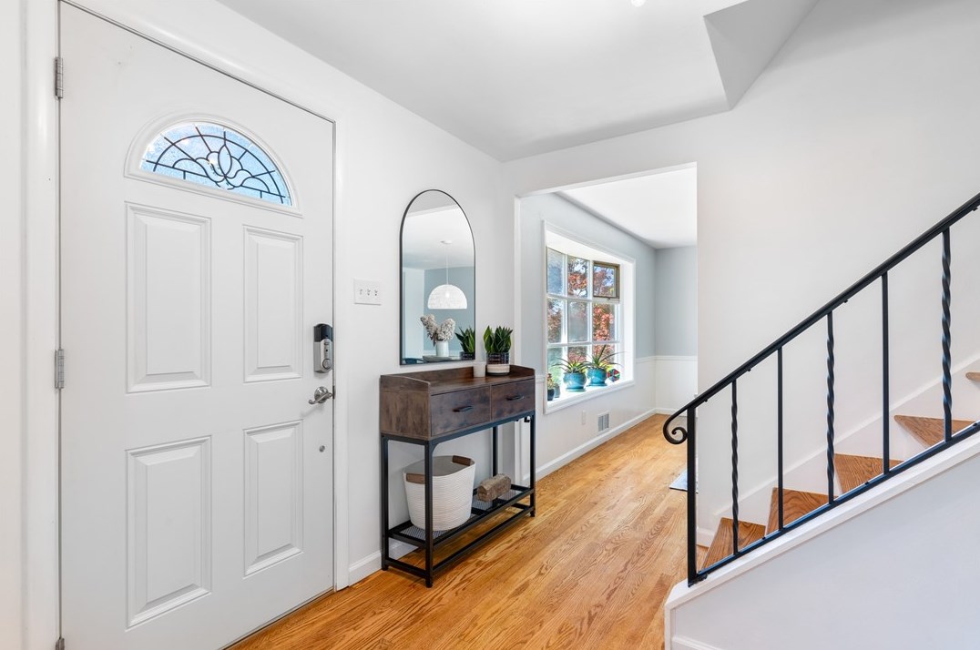 3330 Forest Rd, Bethel Park, PA 15102