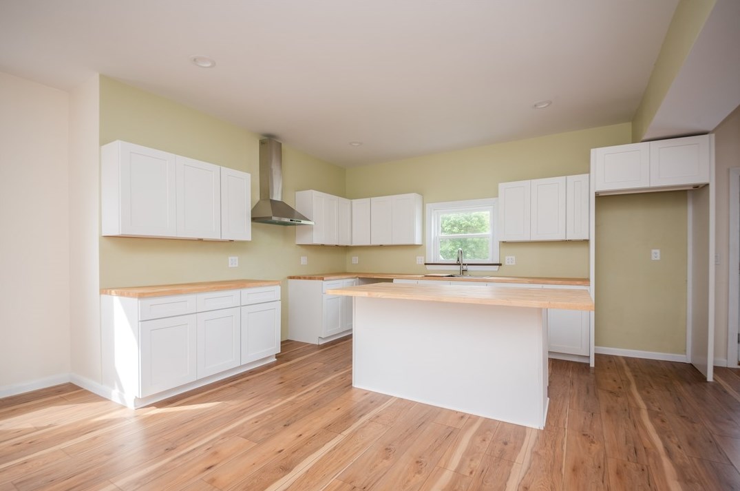 62 Liberty St, Smithfield, PA 15478