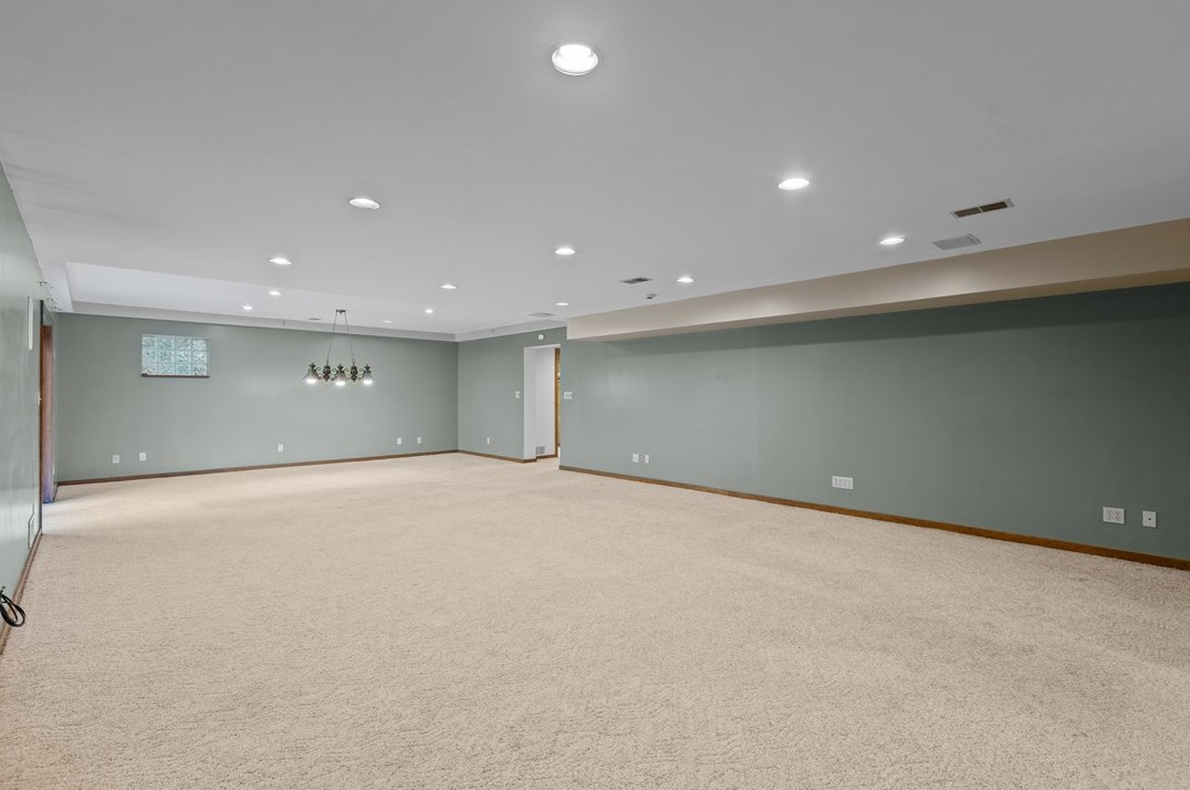 126 Crestview Mnr, Monongahela PA 15063-1102 exterior