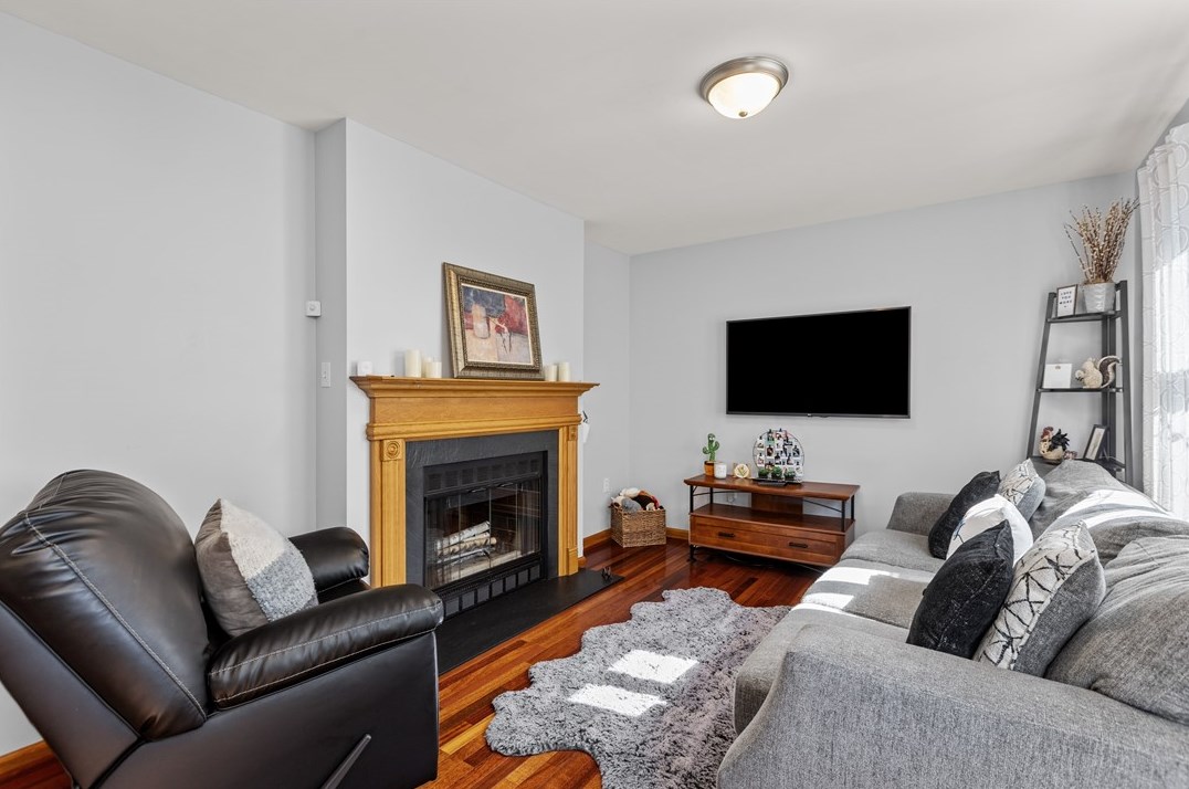 5137 Leroy Dr, Gibsonia PA 15044-8102 exterior