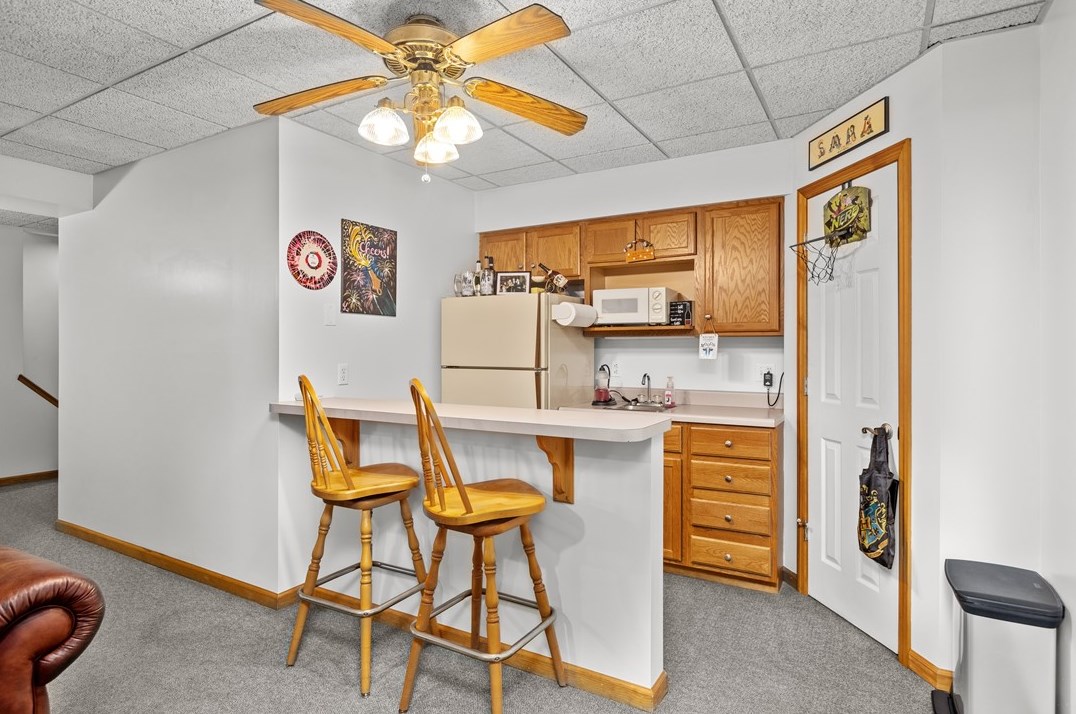 5137 Leroy Dr, Gibsonia PA 15044-8102 exterior