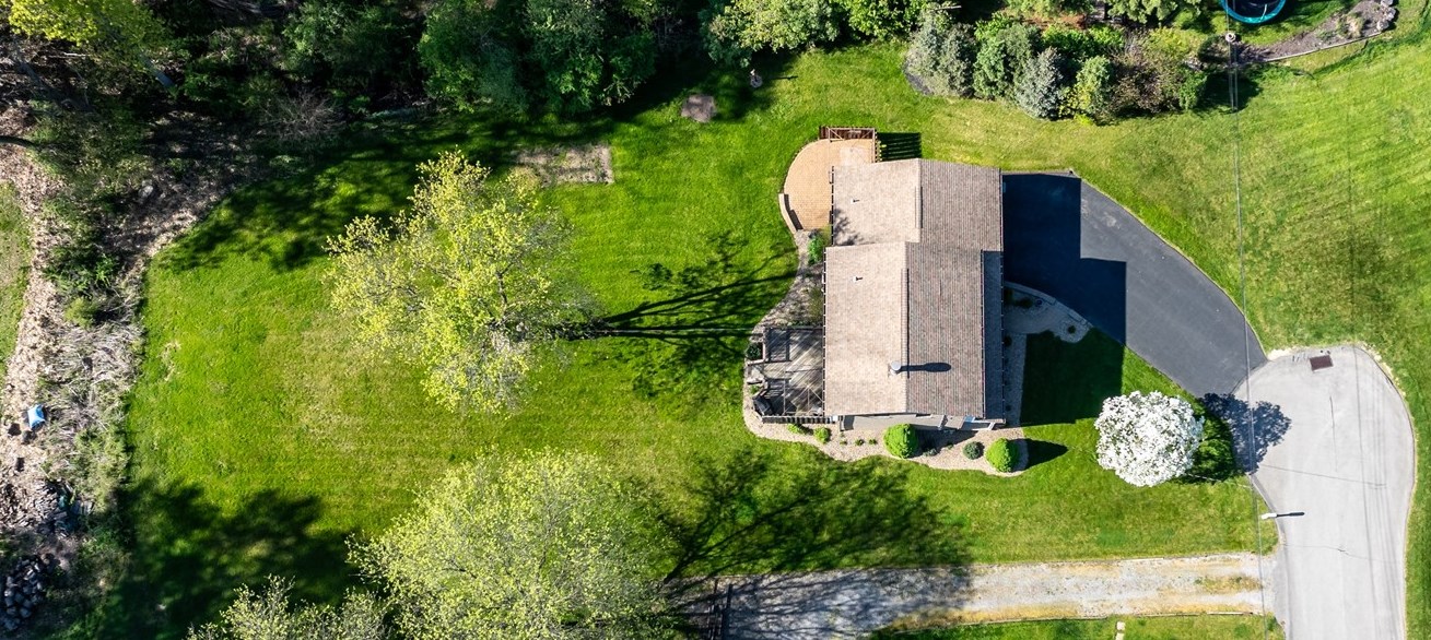 5137 Leroy Dr, Gibsonia PA 15044-8102 exterior