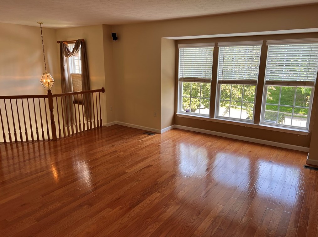 81305 Lost Valley Dr, Seven Fields, PA 16046