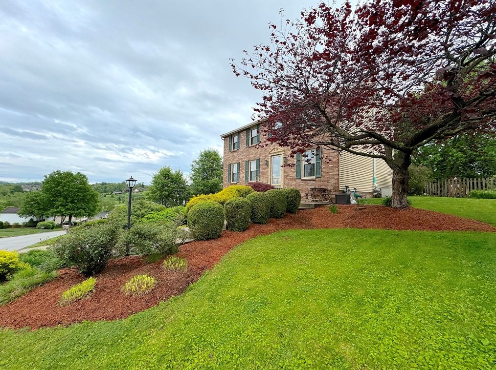 9002 Delaware Ave, North Huntingdon, PA 15642