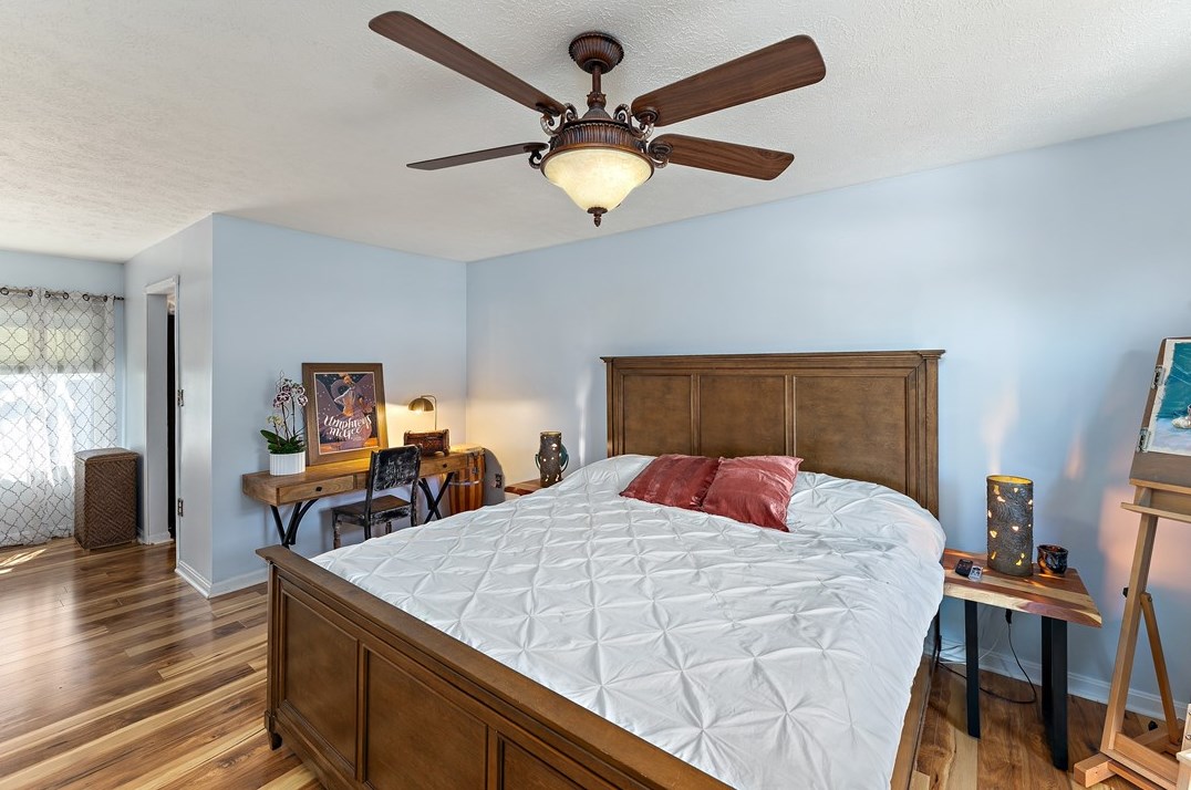 3504 Fox Chase Dr, Imperial PA  15126-9604 exterior