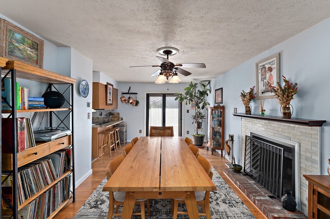 3504 Fox Chase Dr, Imperial PA  15126-9604 exterior