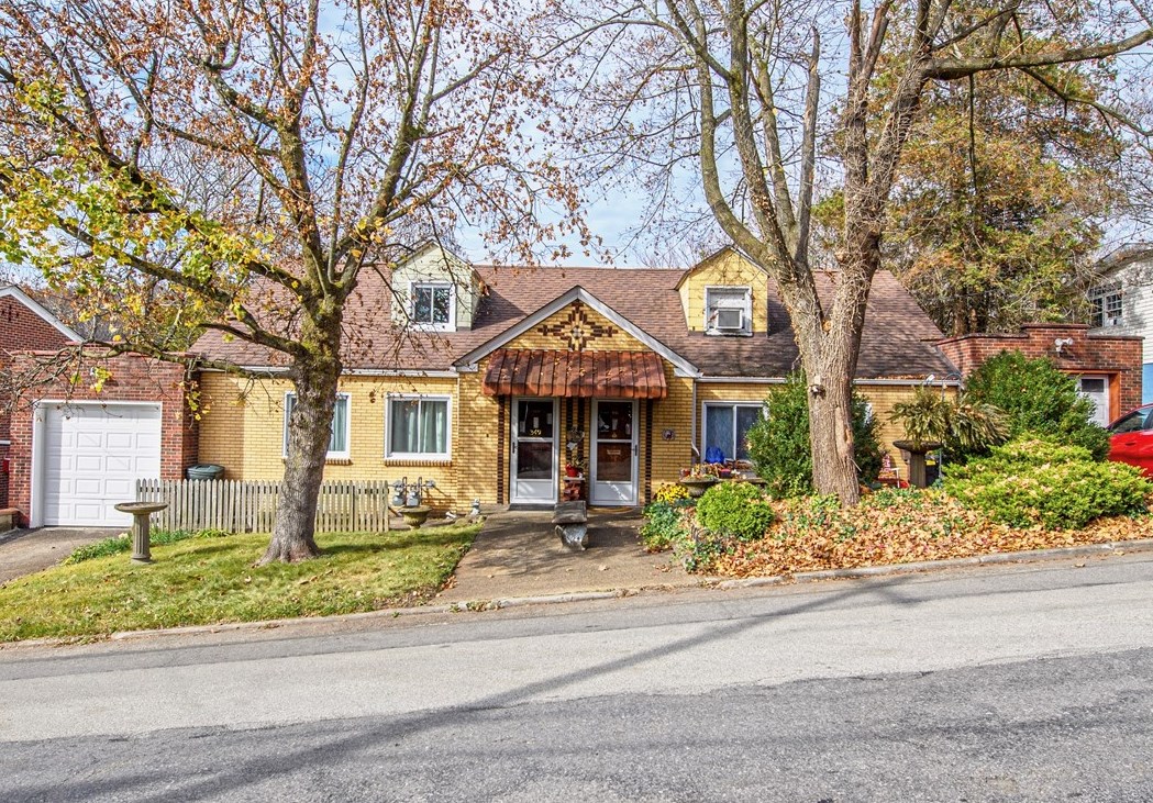 349 3rd St Leechburg Pa, Leechburg, PA 15656