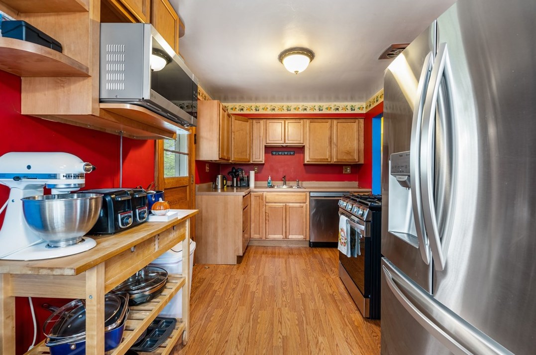 207 Norman Dr, Moon Twp PA 15108-3158 exterior