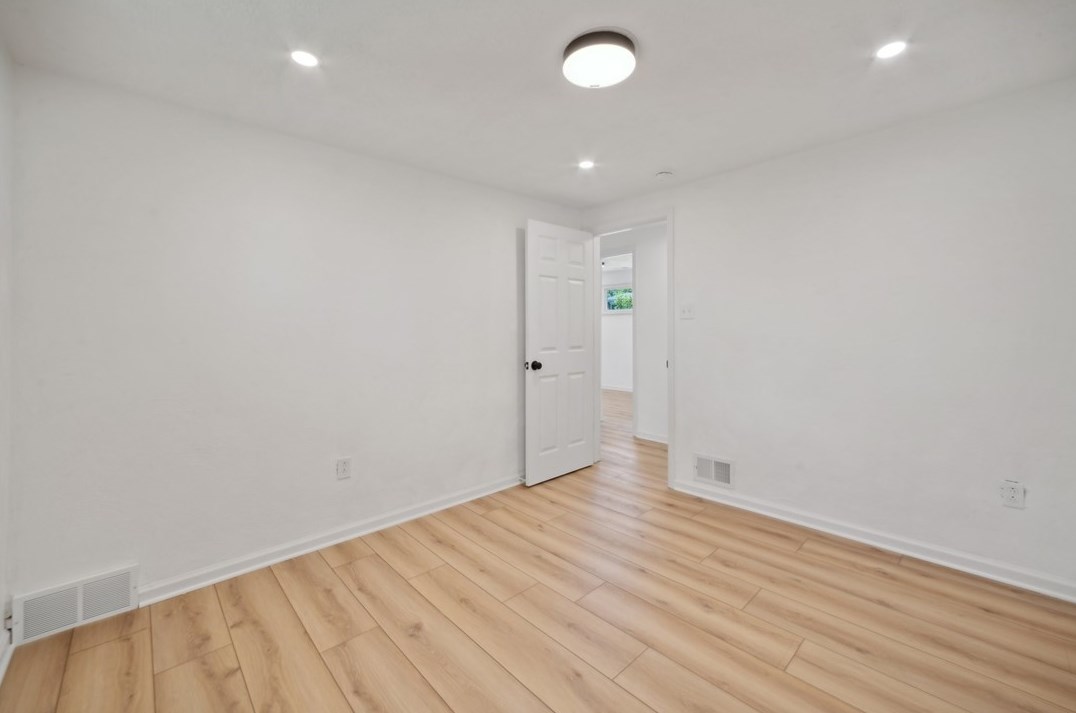 1187 Ln Salle Rd, Monroeville PA 15146-4350 exterior