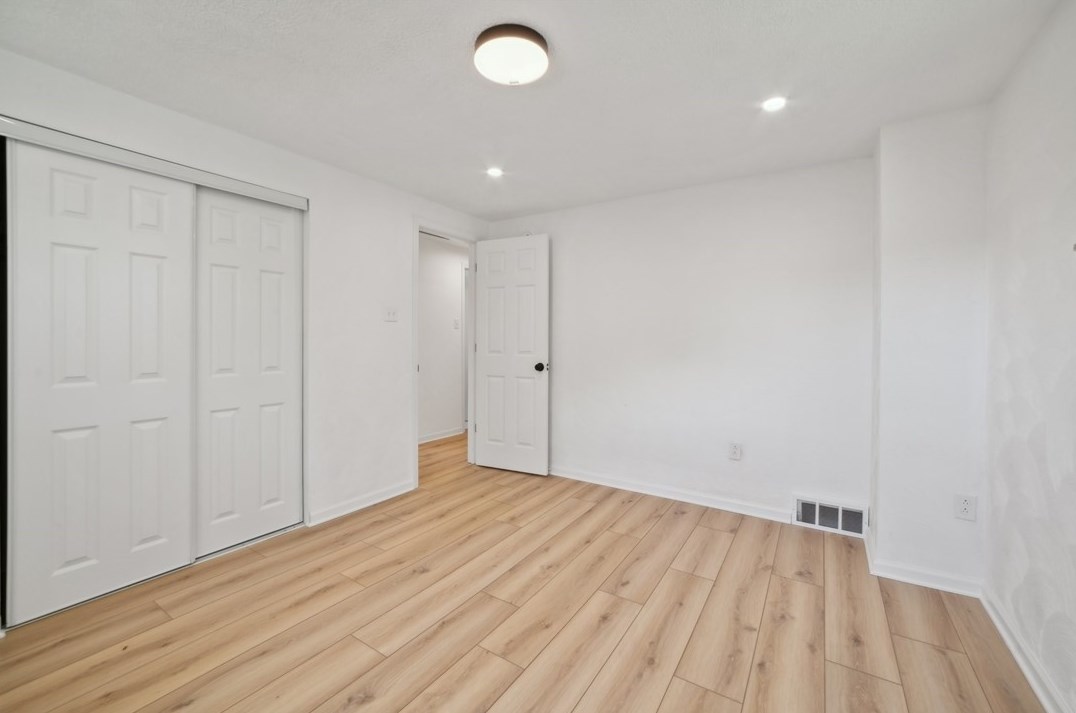 1187 Ln Salle Rd, Monroeville PA 15146-4350 exterior