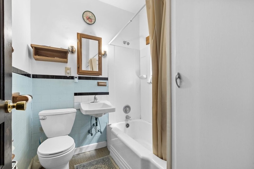 115 Meade Ave, Pittsburgh PA 15202-3516 exterior