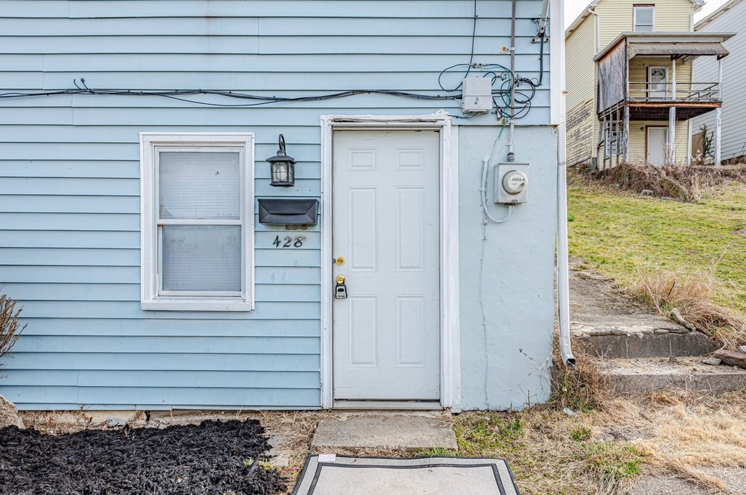 428 Euclid Ave, Glassport PA  15045-1335 exterior