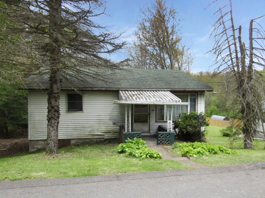 164 Ice House Rd, Latrobe, PA 15650-5321