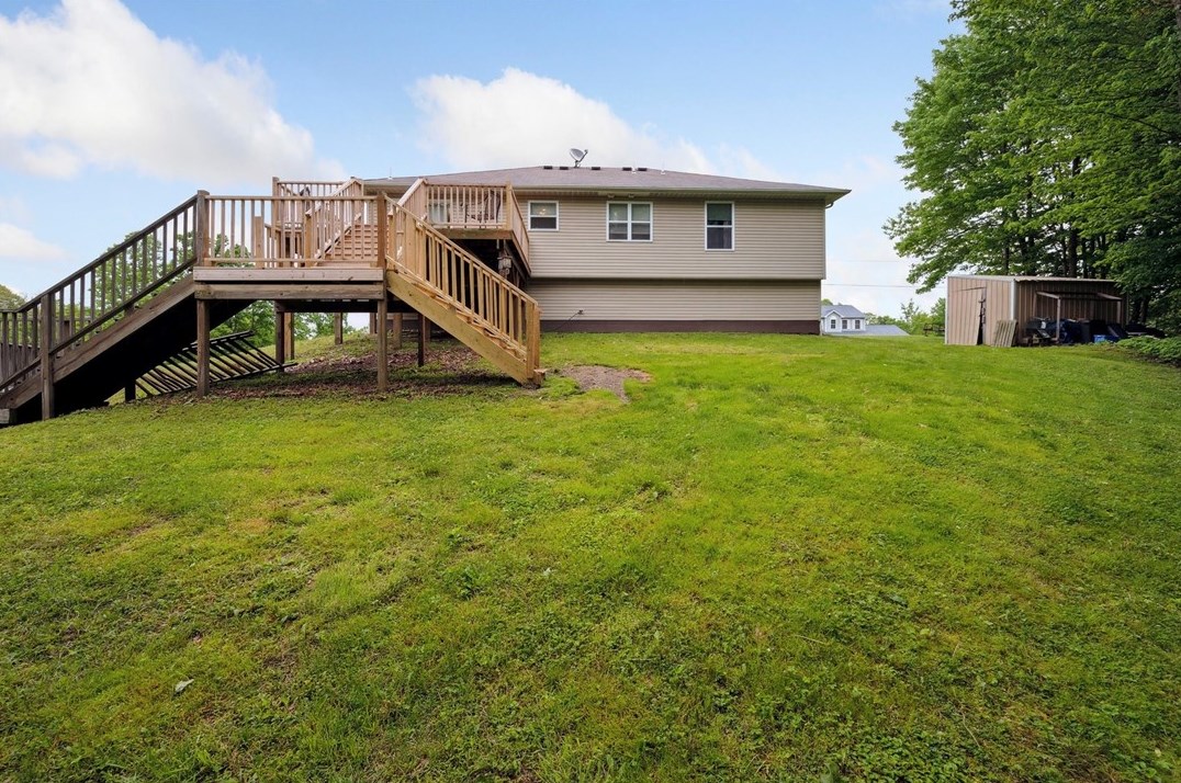 1512 Hancock Rd, Homer City PA  15748-7828 exterior