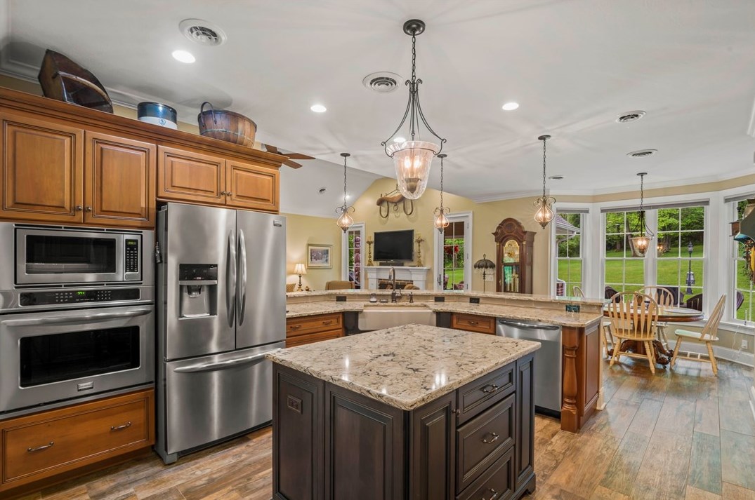 176 Miller Rd, Washington PA 15301-7721 exterior