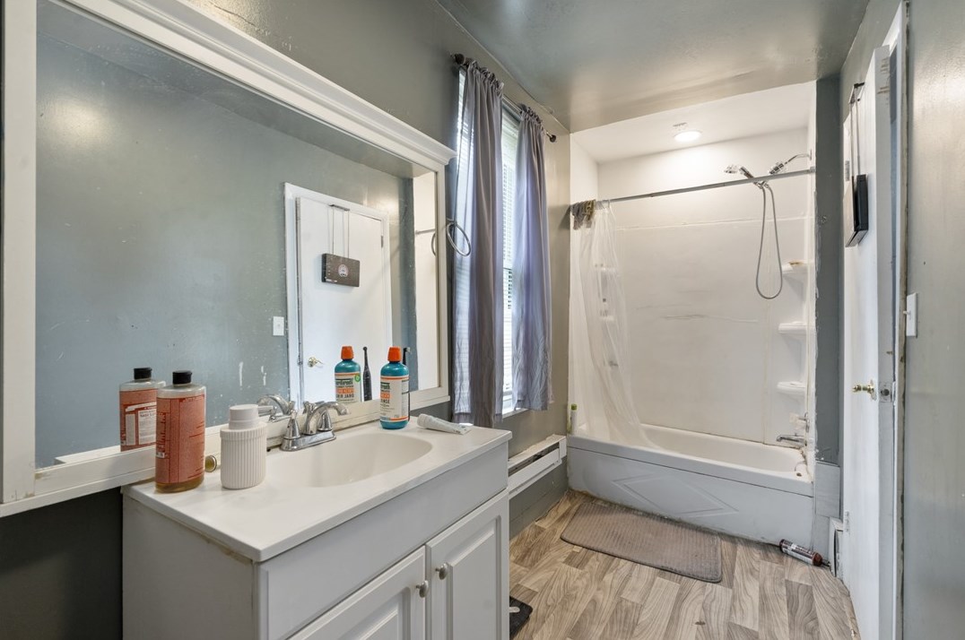 261 Freidel St, Whitaker PA  15120-2341 exterior