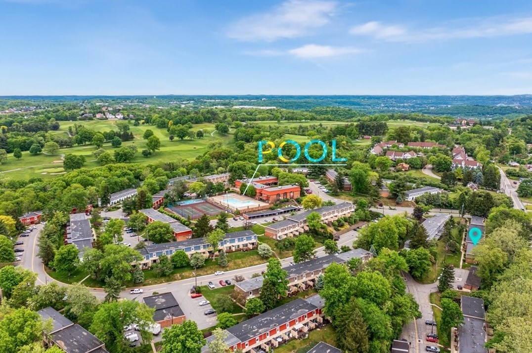 796 Carriage Cir, Pittsburgh PA  15205-1630 exterior