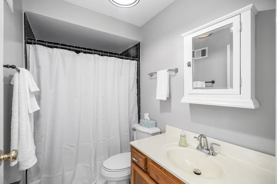 796 Carriage Cir, Pittsburgh PA  15205-1630 exterior