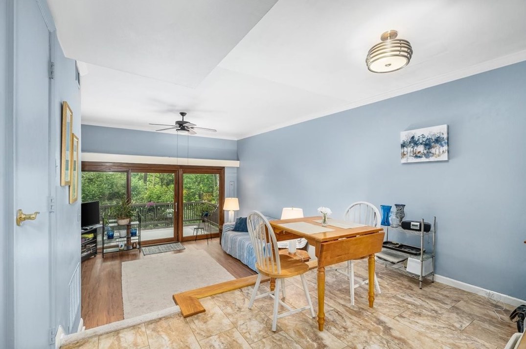 796 Carriage Cir, Pittsburgh PA  15205-1630 exterior