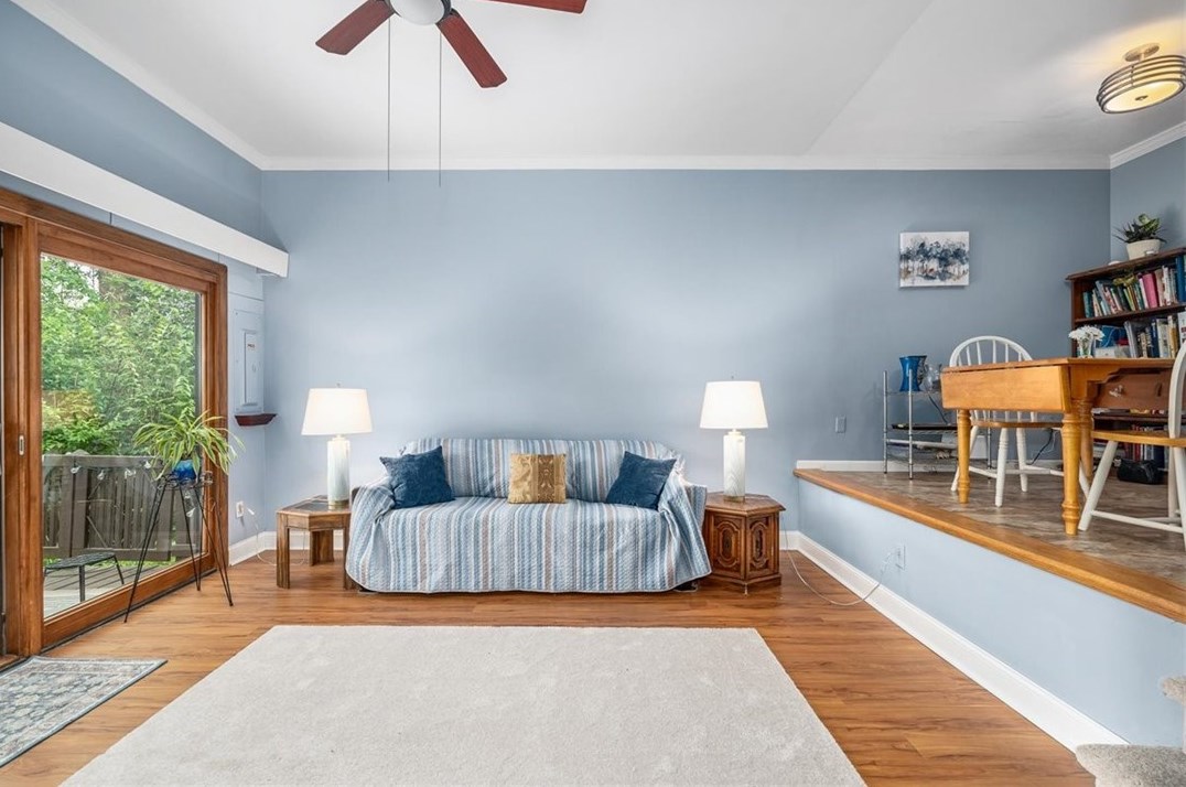 796 Carriage Cir, Pittsburgh PA  15205-1630 exterior