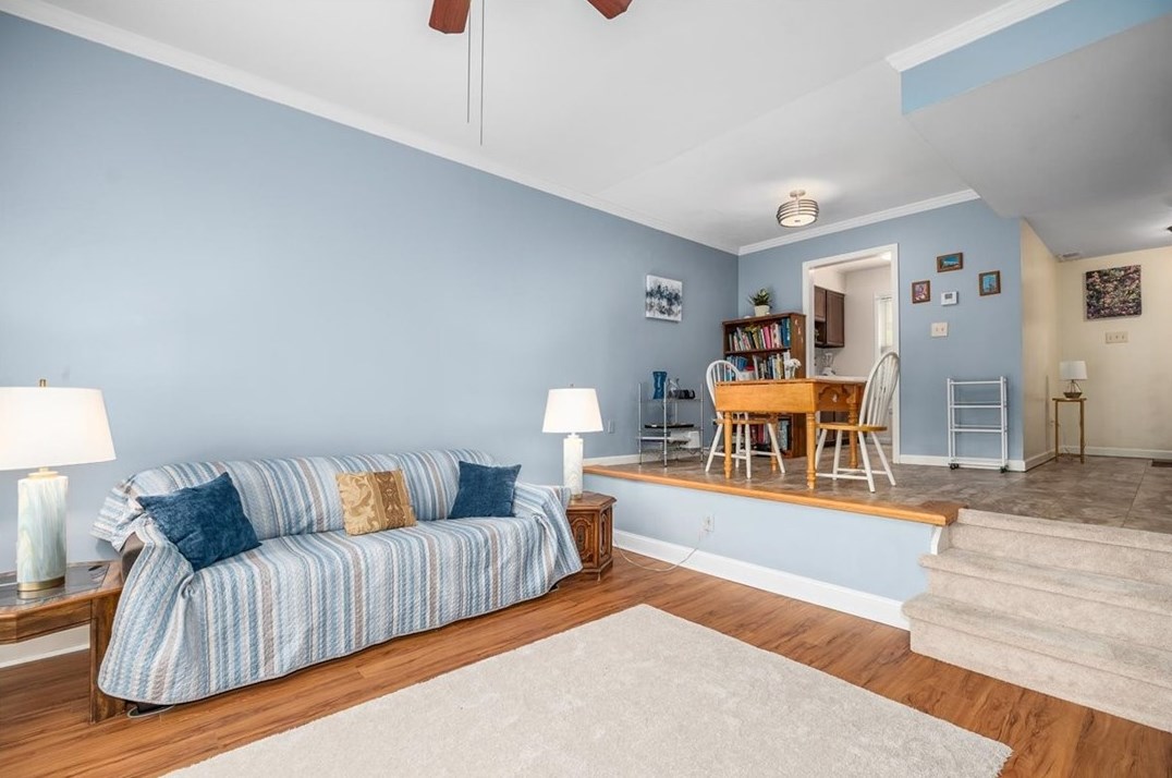 796 Carriage Cir, Pittsburgh PA  15205-1630 exterior