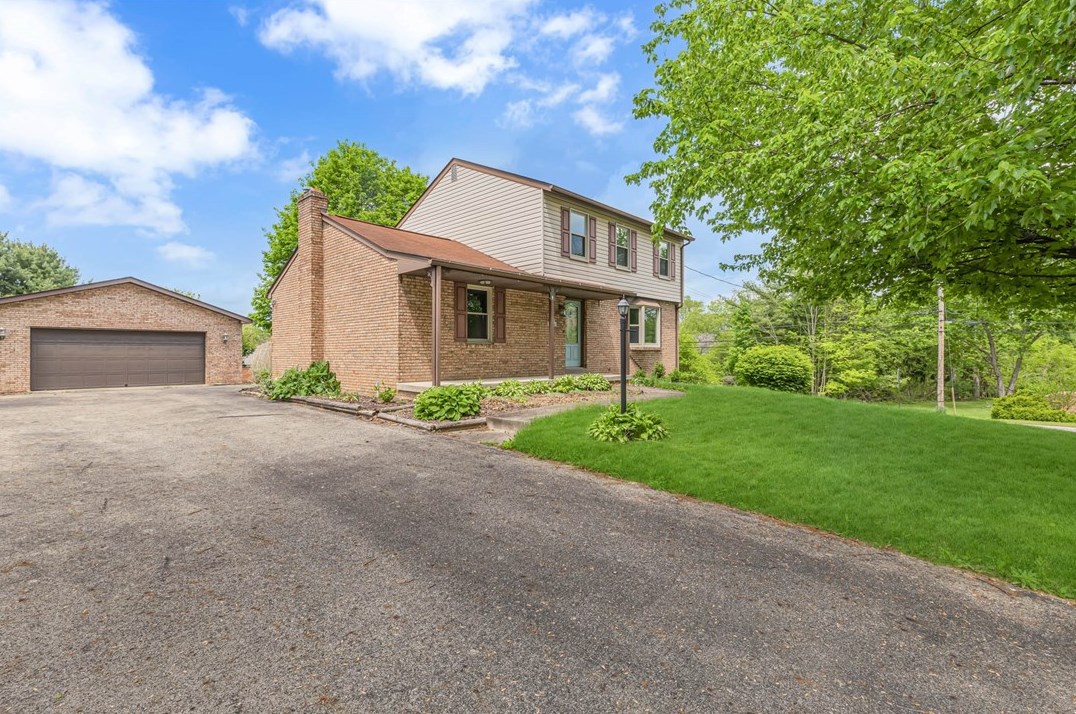 88 1st St, Freedom, PA 15042-2202