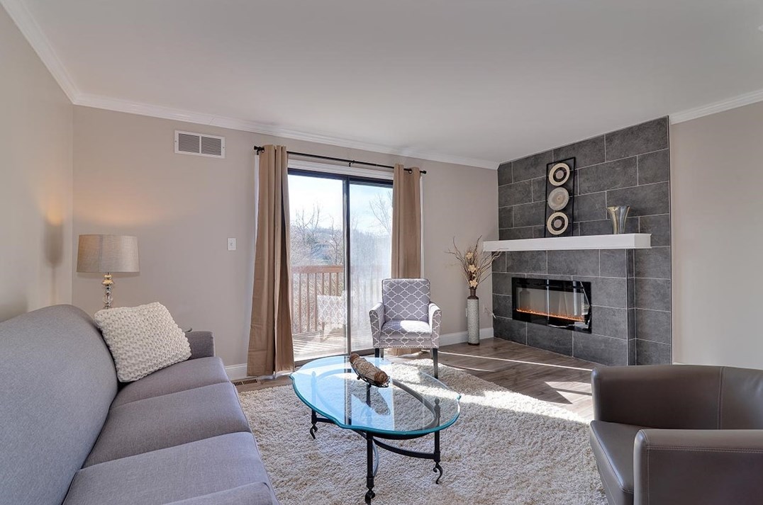211 Brookside Ln, Seven Fields, PA 16046