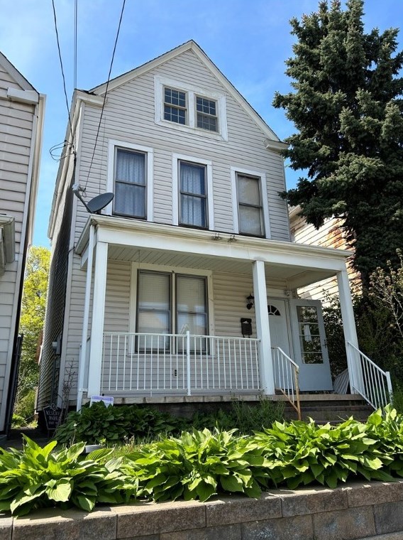 7523 Dickson St, Pittsburgh, PA 15218