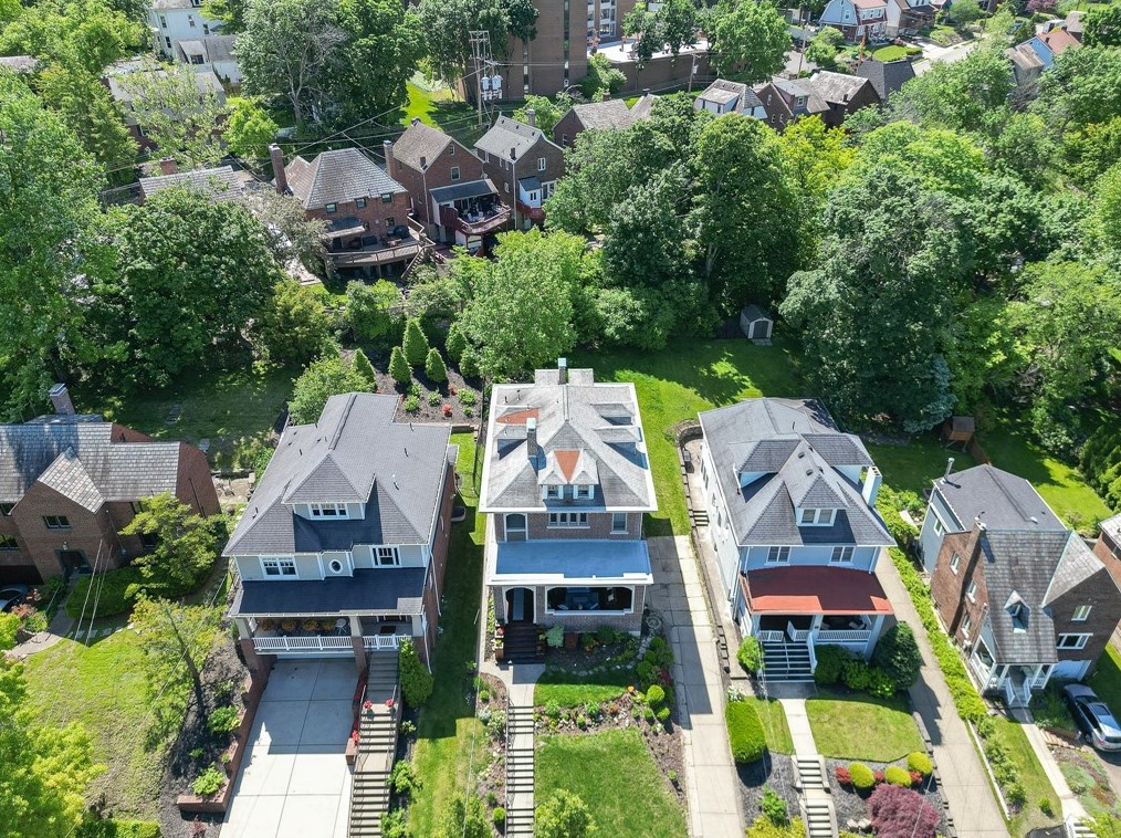 265 Lebanon Ave, Pittsburgh PA 15228-1322 exterior