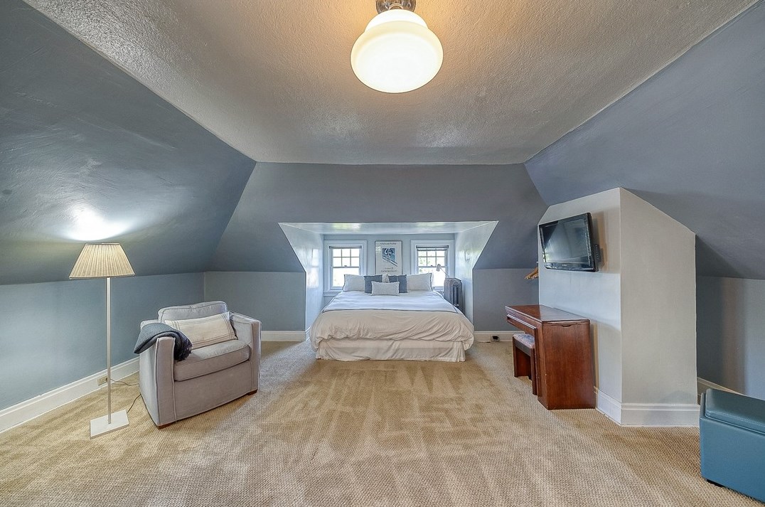 265 Lebanon Ave, Pittsburgh PA 15228-1322 exterior