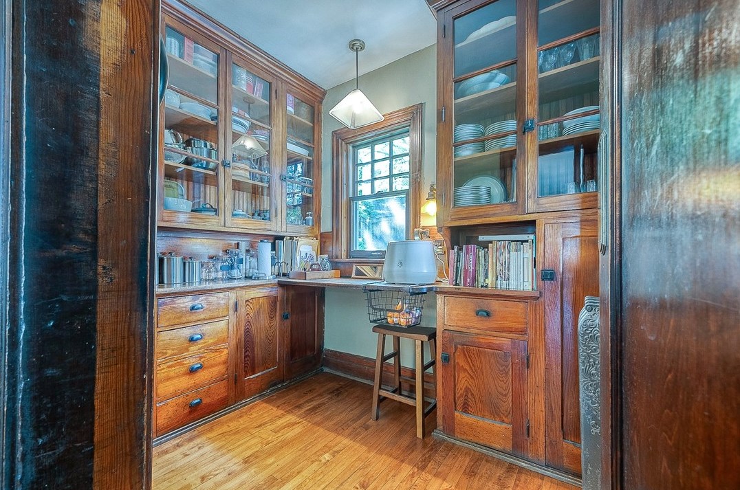 265 Lebanon Ave, Pittsburgh PA 15228-1322 exterior