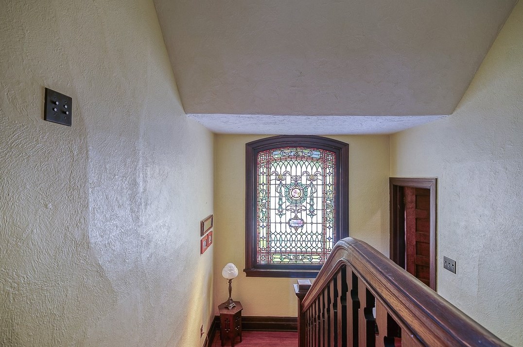 265 Lebanon Ave, Pittsburgh PA 15228-1322 exterior